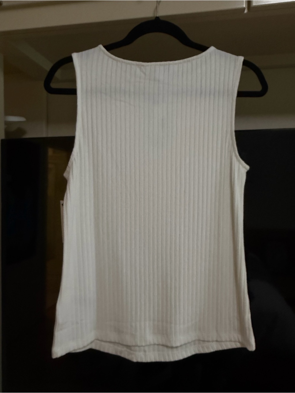 Liverpool Los Angeles Ribbed Knit Top – Snow White – Size Small – NWT - Picture 2 of 3